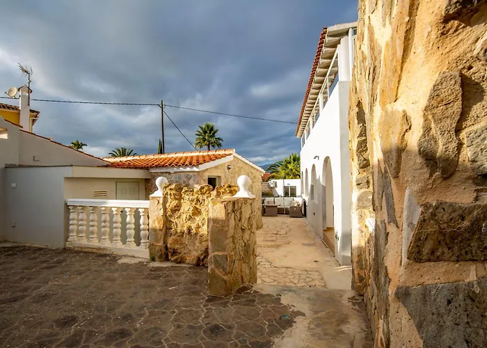 Luxury Private Complex